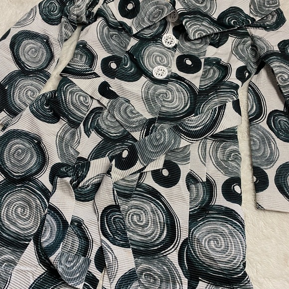 MaxMara Graphic Printed Trench Coat | 40 - Picture 7 of 11